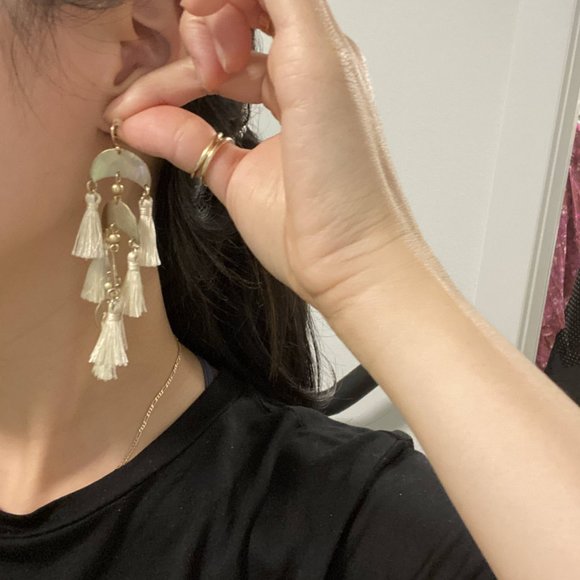 {FREE} Earrings with $100+ Purchase - Picture 9 of 9